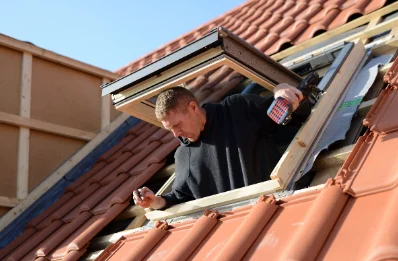 Pose de fenêtres de toit Velux à Spycker